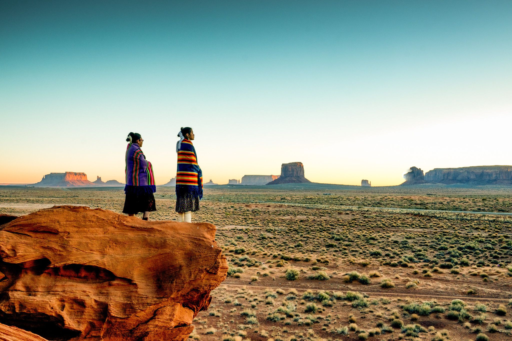 blog native americans overlooking monument valley