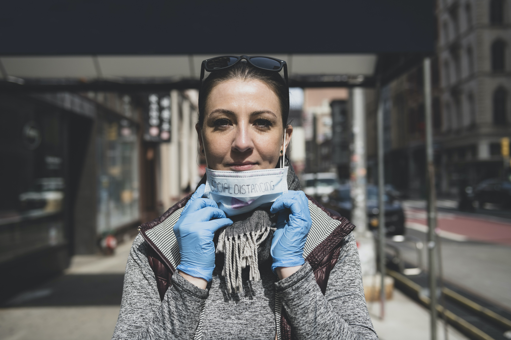 woman with mask social distancing