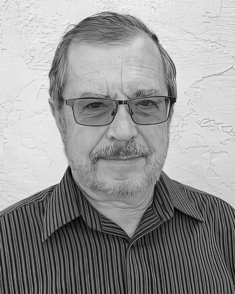Headshot of Alex Papp