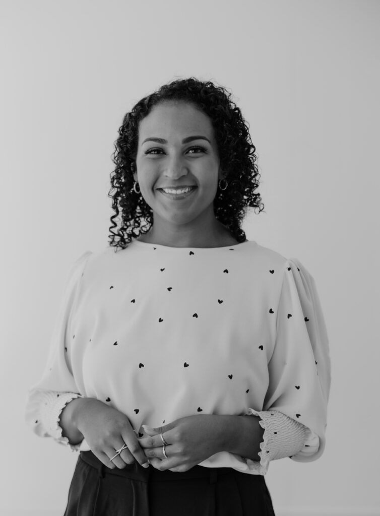 Headshot of Lauren Dollarhide