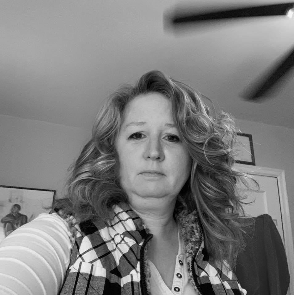 Headshot of Christine Peterson
